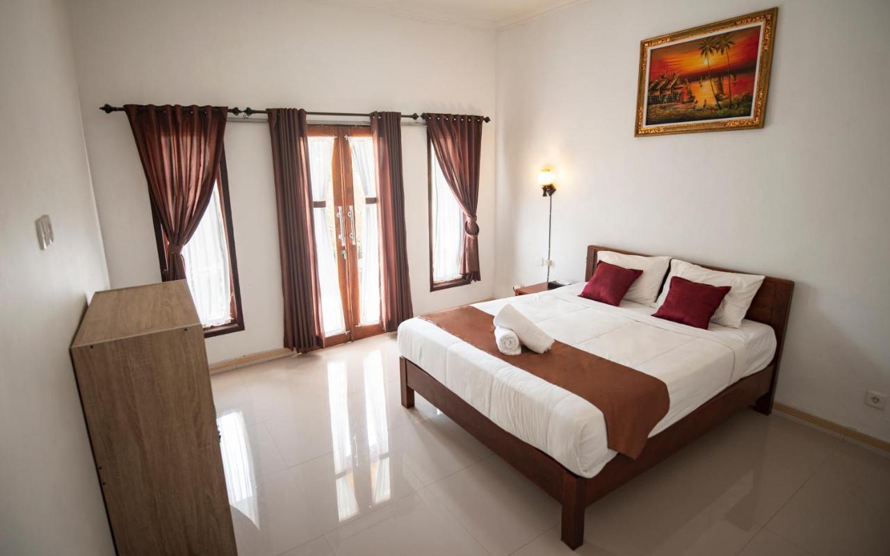 Santhi Guna Bungalow Toyapakeh المظهر الخارجي الصورة