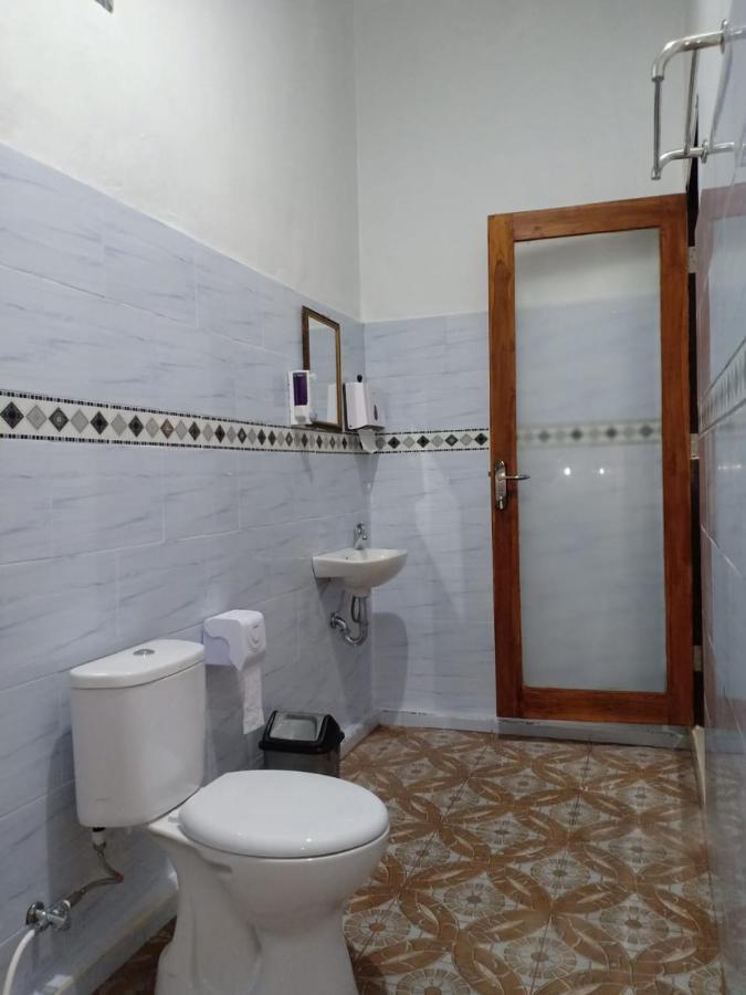 Santhi Guna Bungalow Toyapakeh المظهر الخارجي الصورة