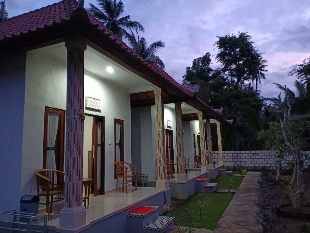 Santhi Guna Bungalow Toyapakeh المظهر الخارجي الصورة