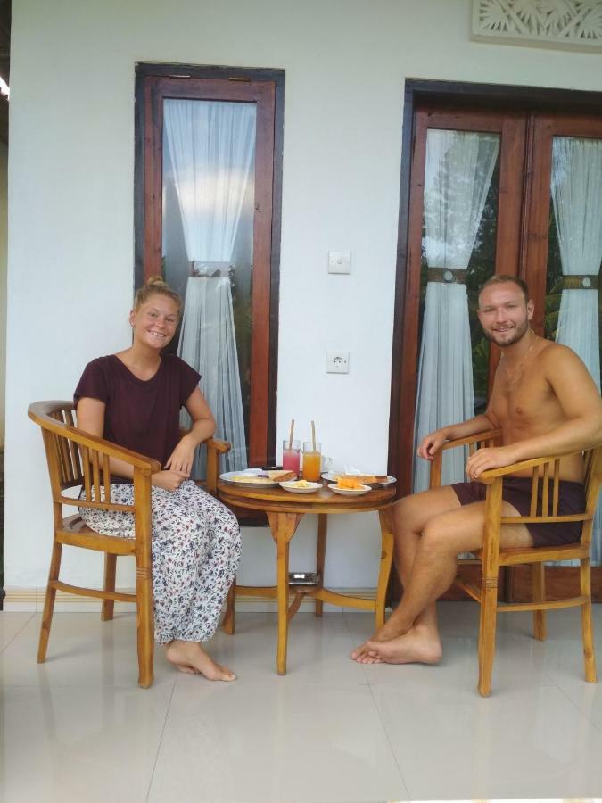 Santhi Guna Bungalow Toyapakeh المظهر الخارجي الصورة