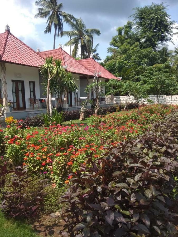 Santhi Guna Bungalow Toyapakeh المظهر الخارجي الصورة